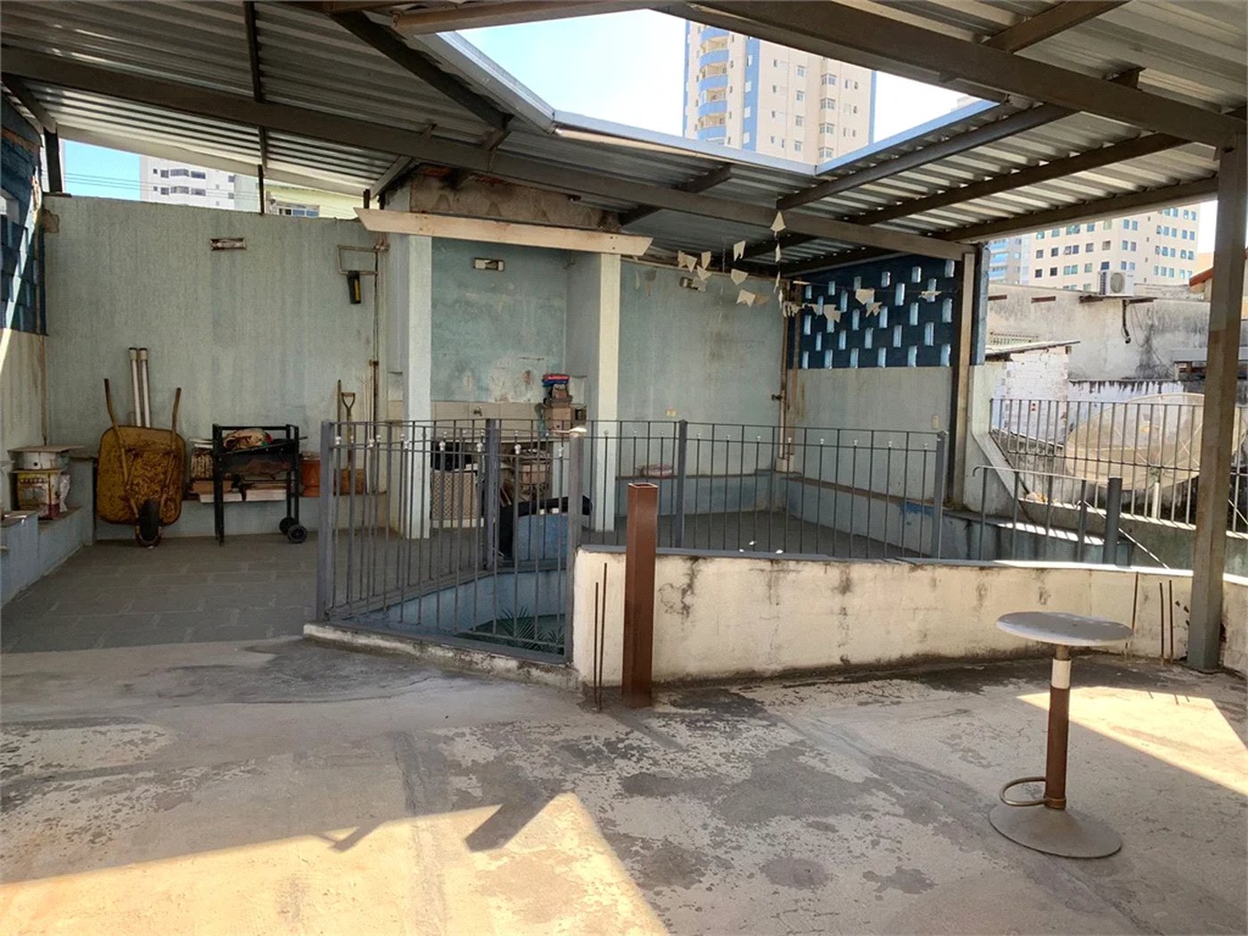 Casa à venda com 3 quartos, sendo 1 suíte, em Vila Romana, São Paulo, SP