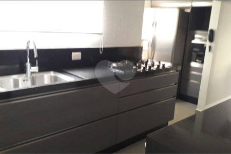 Apartamento à venda com 3 quartos, sendo 1 suíte, no Centro, São Bernardo do Campo, SP