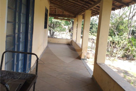 Sítio à venda com 2 quartos no Centro, Descalvado, SP