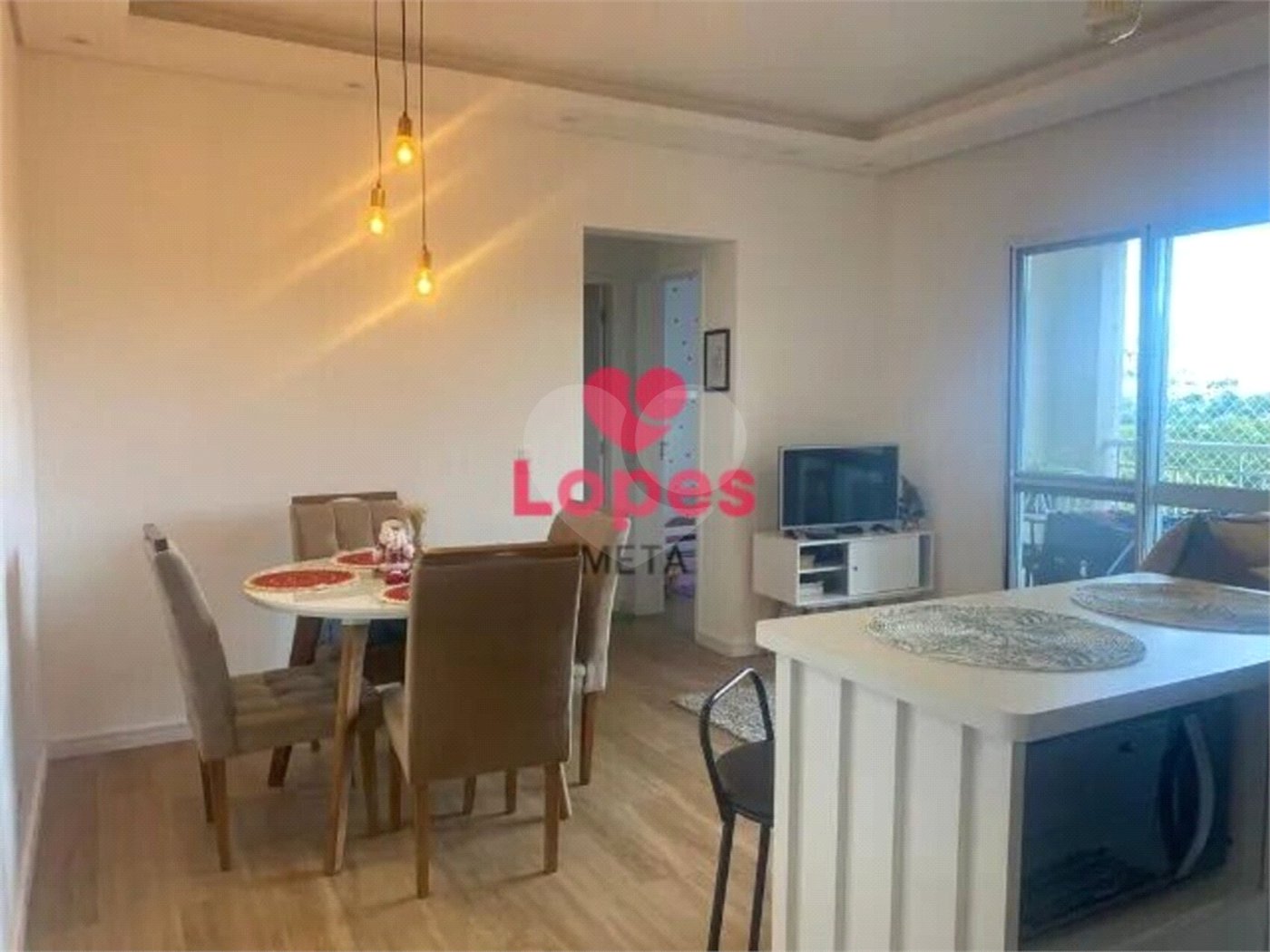 Apartamento à venda com 2 quartos, sendo 1 suíte, em Pagador de Andrade, Jacareí, SP