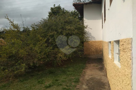 Casa à venda com 3 quartos, sendo 1 suíte, no Centro, Vinhedo, SP
