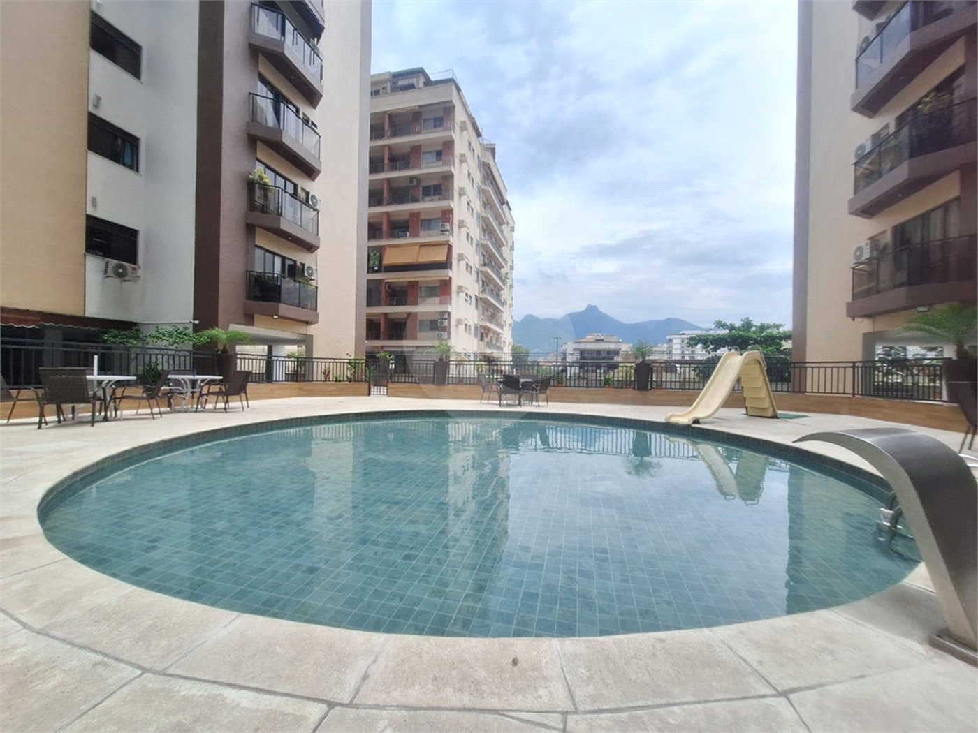 Apartamento à venda com 3 quartos, sendo 1 suíte,  em Vila Isabel, Rio de Janeiro, RJ