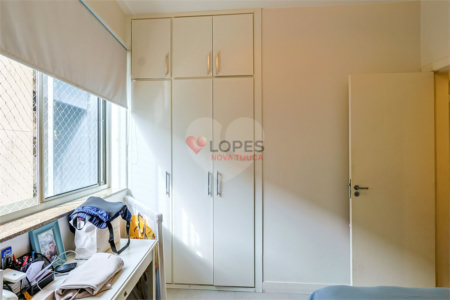 Apartamento à venda com 3 quartos, sendo 1 suíte,  em Lagoa, Rio de Janeiro, RJ