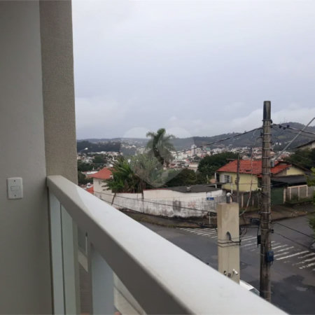 Apartamento à venda com 2 quartos, sendo 1 suíte,  em Jardim Brasil, São Roque, SP