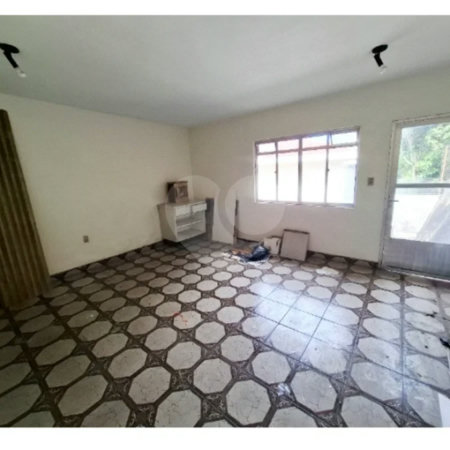 Sobrado à venda com 4 quartos, sendo 1 suíte, em Jardim Bonfiglioli, São Paulo, SP