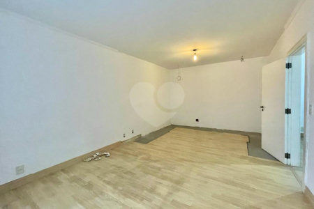 Apartamento à venda com 3 suítes em Cerqueira César, São Paulo, SP