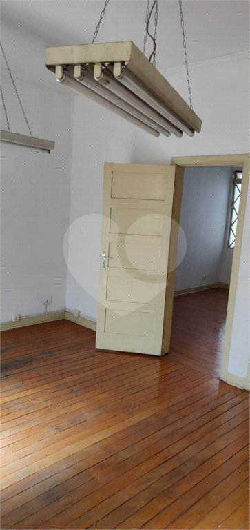 Casa à venda com 3 quartos em Água Branca, São Paulo, SP