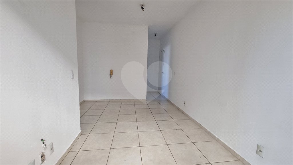 Apartamento à venda com 2 quartos em Jardim Antônio Cassillo, Votorantim, SP