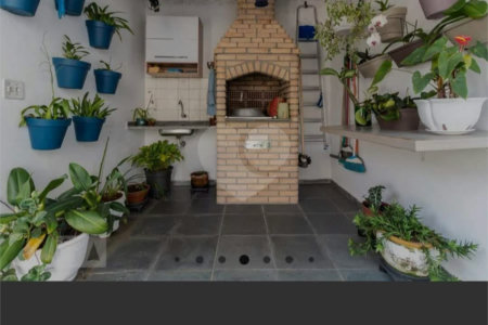 Casa Térrea à venda com 3 quartos, sendo 2 suítes, em Santo Amaro, São Paulo, SP
