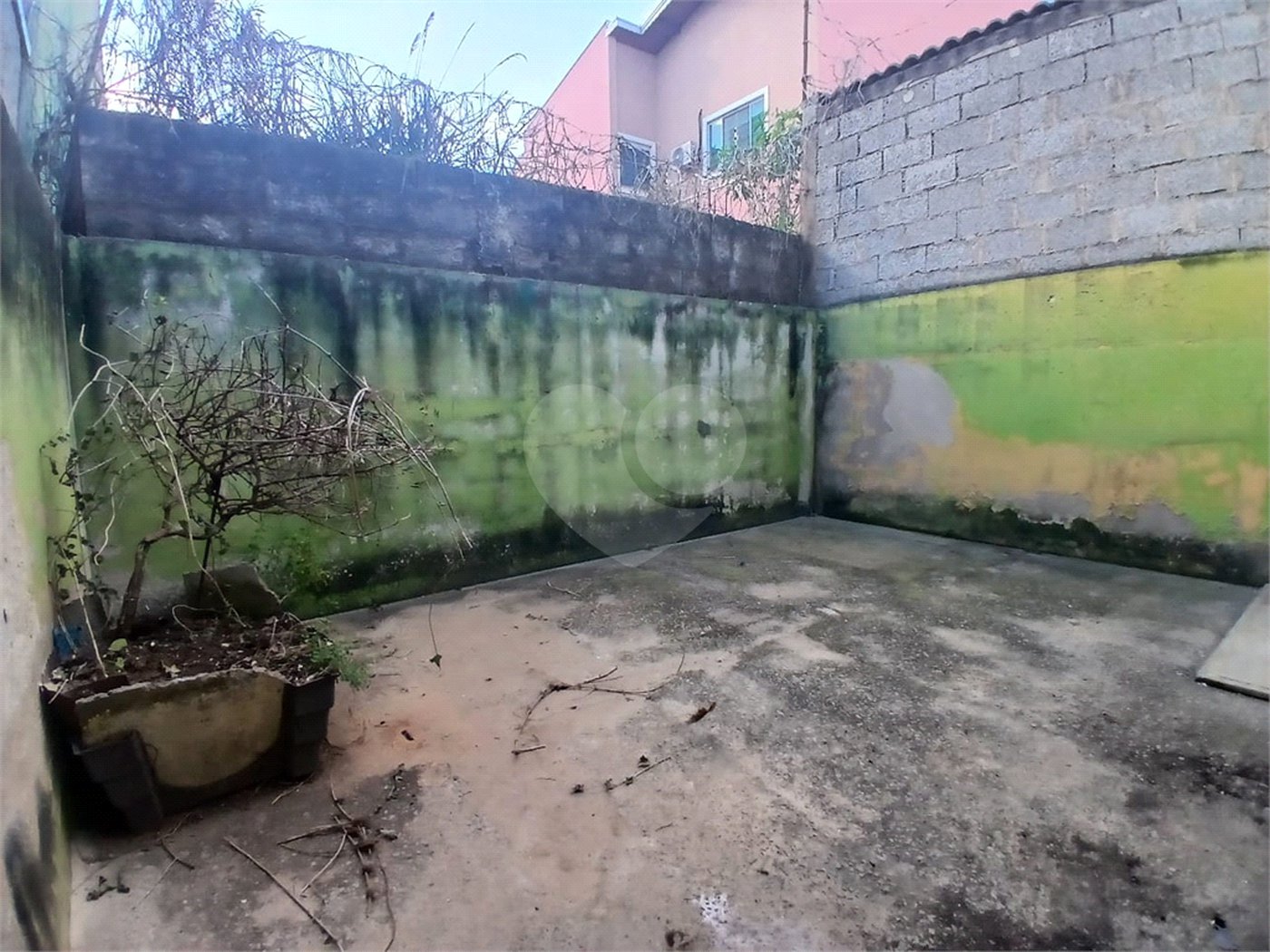 Casa à venda com 2 quartos em Jardim das Palmeiras, Atibaia, SP