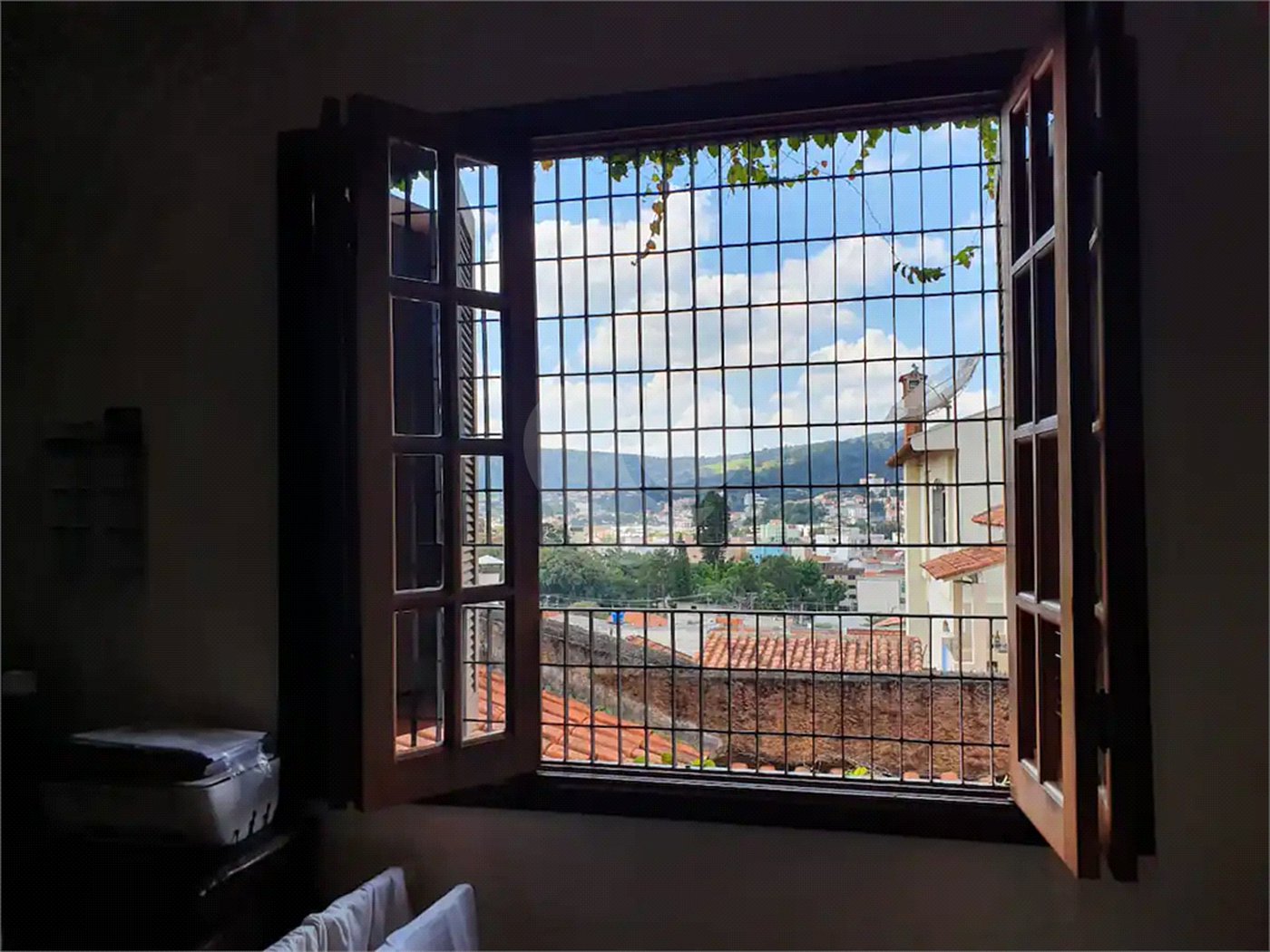 Casa à venda com 3 quartos, sendo 1 suíte, no Centro, São Roque, SP
