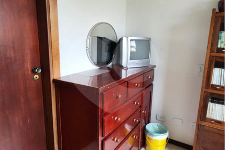 Chácara à venda com 4 quartos, sendo 3 suítes, em Pinheirinho, Vinhedo, SP