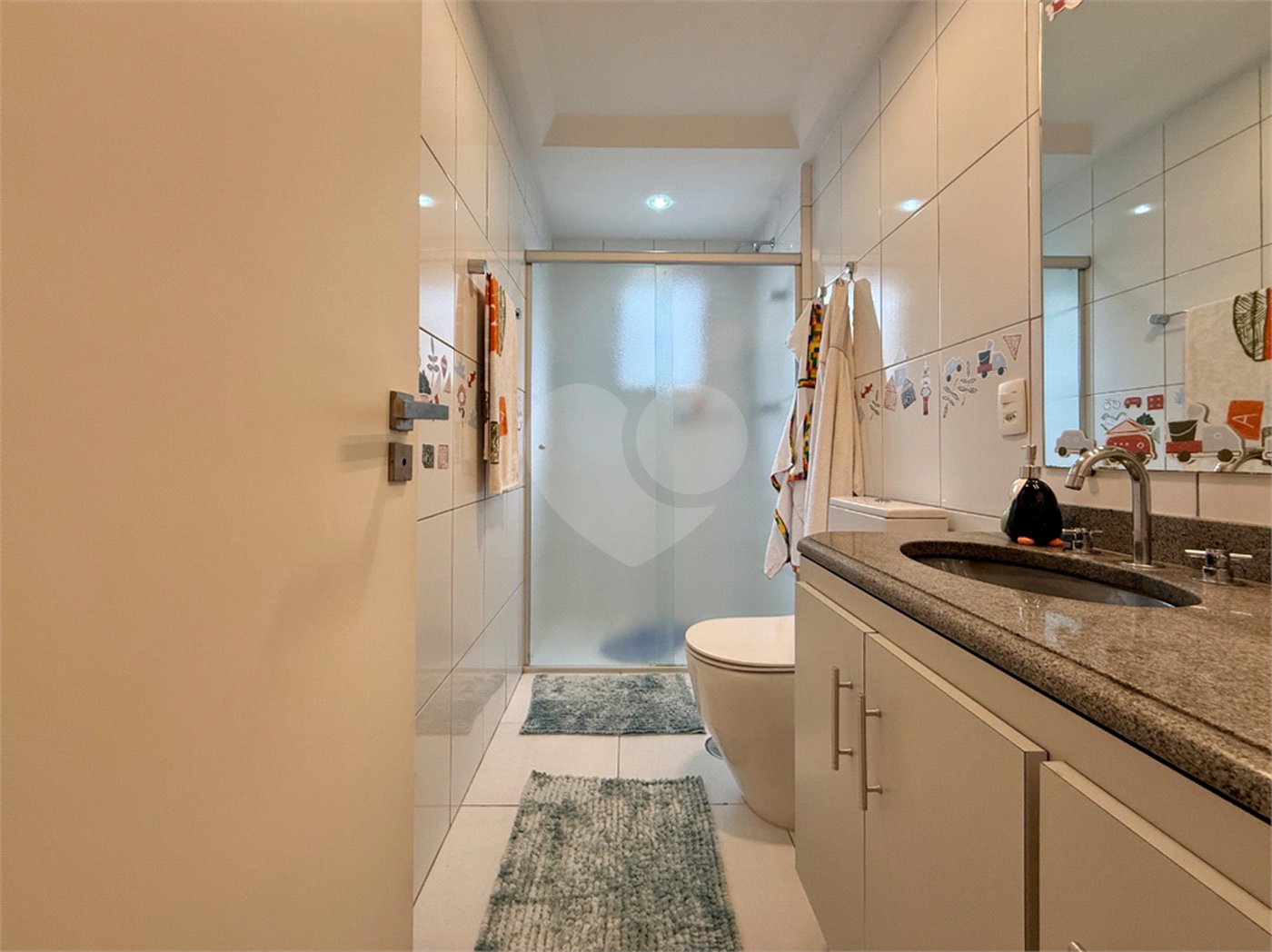 Apartamento à venda com 3 suítes em Campo Belo, São Paulo, SP