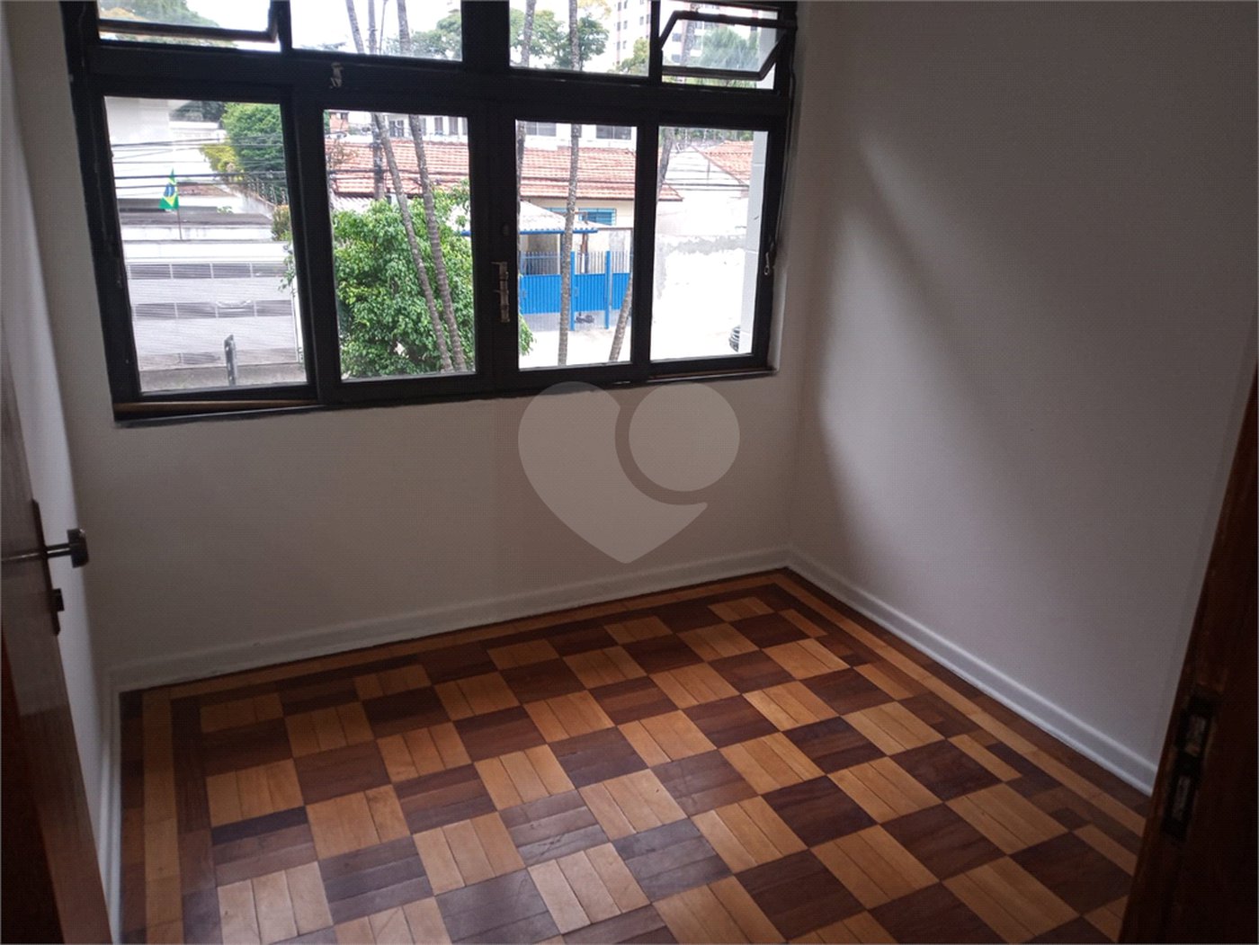 Casa Térrea à venda ou para alugar com 3 quartos, sendo 1 suíte, em Caxingui, São Paulo, SP