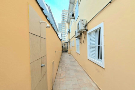 Casa com 3 dormitórios à venda, 182 m² por R$ 1.390.000,00 - Campo Grande - Santos/SP