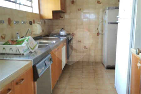 Casa à venda ou para alugar com 4 suítes em Vila Comercial, São Paulo, SP