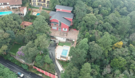 Casa à venda com 6 suítes em Serra da Cantareira, Mairiporã, SP