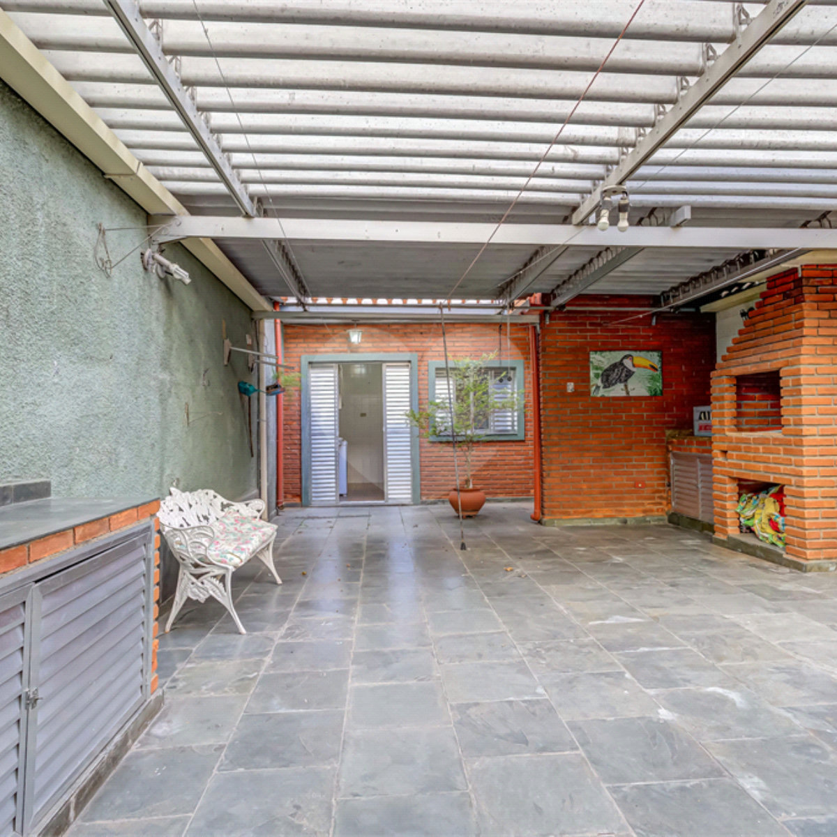 Casa à venda com 3 quartos, sendo 1 suíte, em Vila Clementino, São Paulo, SP