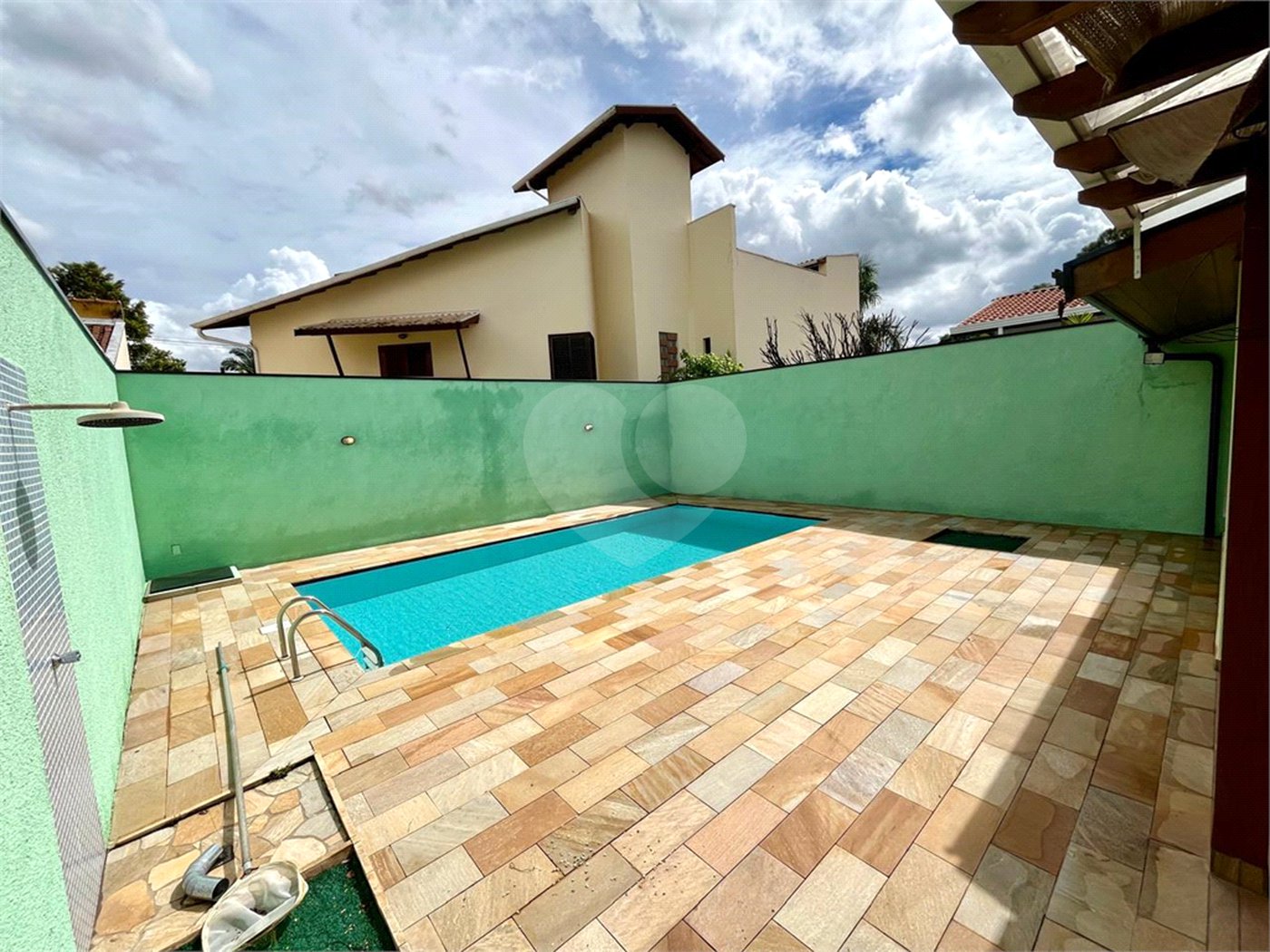 Casa Térrea à venda com 3 quartos, sendo 1 suíte,  em Cidade Universitária, Campinas, SP
