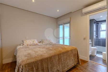 Apartamento à venda com 4 suítes em Campo Belo, São Paulo, SP