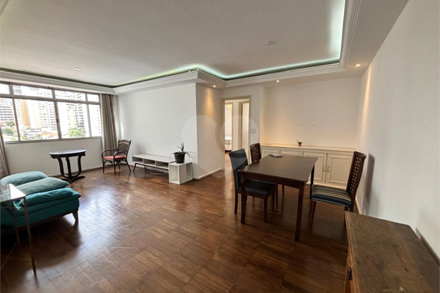Apartamento à venda com 3 quartos em Jardim América, São Paulo, SP