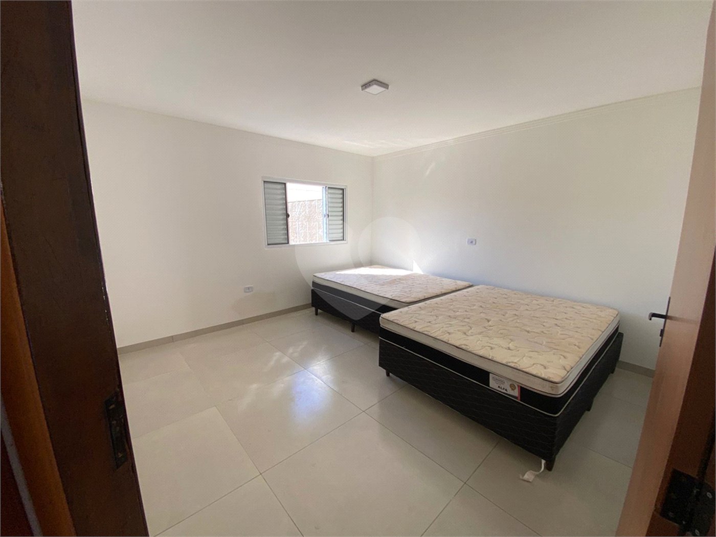 Casa à venda com 3 quartos, sendo 1 suíte, em Jardim Primavera I, Ponta Porã, MS