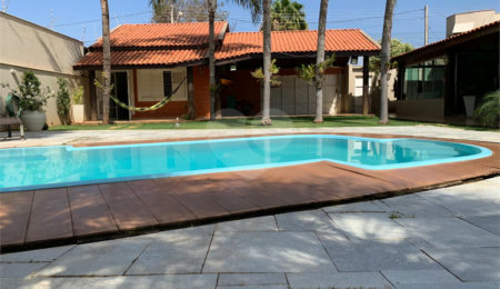 Casa à venda com 4 quartos, sendo 3 suítes,  em Santos Dumont, Três Lagoas, MS