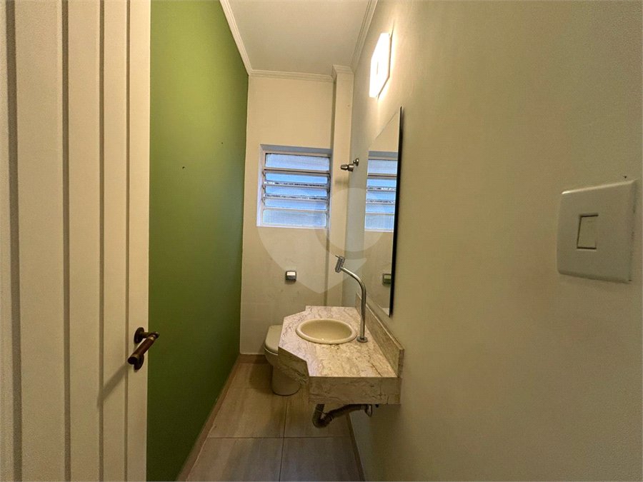 Sobrado à venda ou para alugar com 4 quartos, sendo 1 suíte, em Santo Amaro, São Paulo, SP