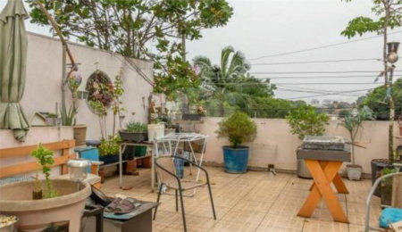 Sobrado à venda com 3 quartos, sendo 1 suíte, em Jardim Monte Kemel, São Paulo, SP