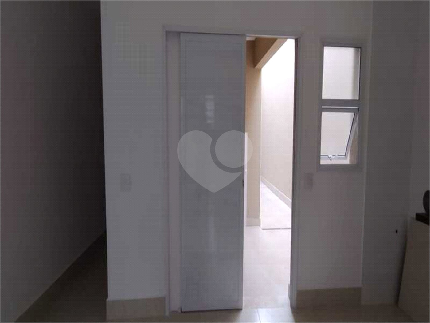 Casa à venda com 2 quartos, sendo 1 suíte, em Parque Residencial Sabiás, Indaiatuba, SP