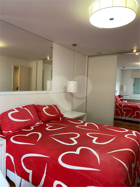 Casa à venda com 4 suítes no condomínio Maison Montparnasse, São Paulo - SP