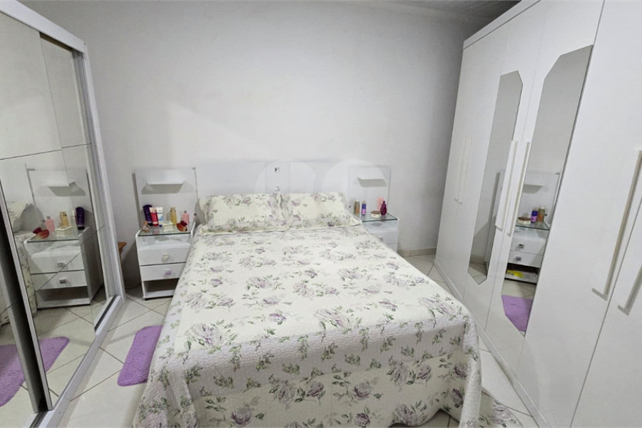 Casa à venda com 2 quartos, sendo 1 suíte,  em Vila Bonilha, São Paulo, SP