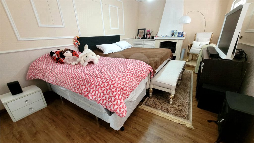 Casa à venda com 4 suítes no condomínio Parque Imperial da Cantareira, Mairiporã - SP