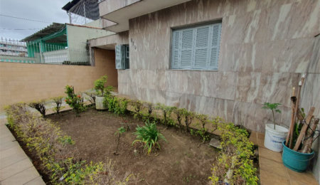 Casa Térrea à venda com 3 quartos, sendo 1 suíte,  em Vila Ré, São Paulo, SP