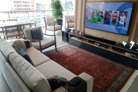 Apartamento à venda com 3 quartos, sendo 2 suítes, em Perdizes, São Paulo, SP