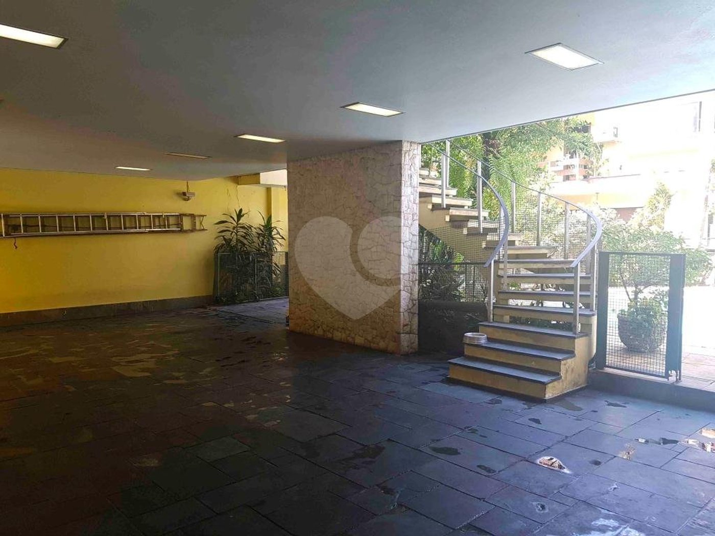 Casa à venda com 7 quartos, sendo 2 suítes, em Brooklin Paulista, São Paulo, SP
