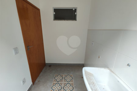 Casa Térrea à venda com 3 suítes em Jardim do Lago, Atibaia, SP