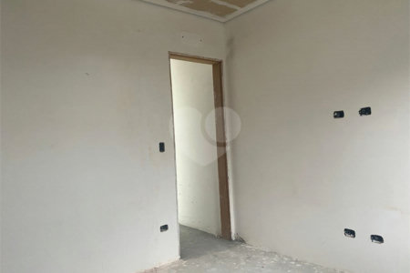 Sobrado à venda com 3 quartos, sendo 1 suíte, em Campo Grande, São Paulo, SP