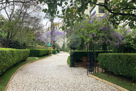 Apartamento para alugar com 3 suítes em Granja Julieta, São Paulo, SP
