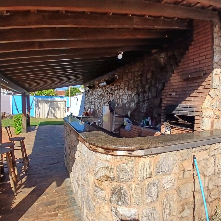 Salão à venda em Jardim Santa Rosa, Araraquara, SP