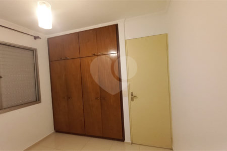 Apartamento à venda com 3 quartos em Jardim Londrina, São Paulo, SP