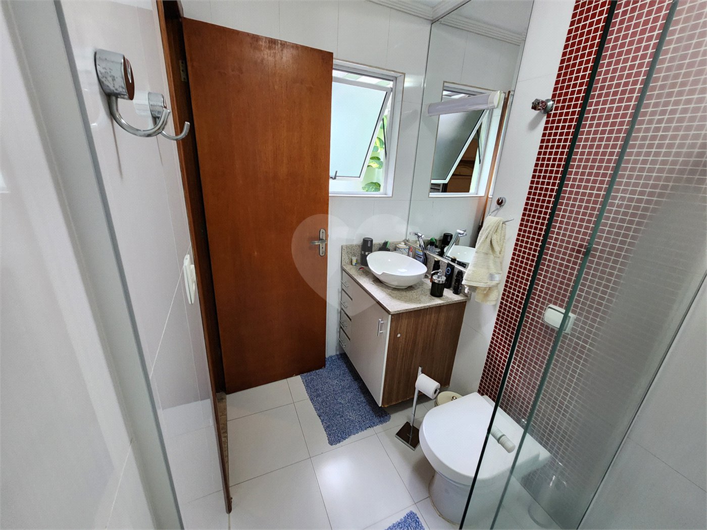 Casa à venda com 4 quartos, sendo 3 suítes,  em Vila Rosália, Guarulhos, SP