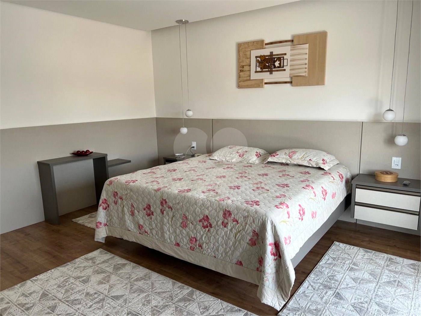 Casa à venda com 5 quartos, sendo 4 suítes, no condomínio Terras de Mont Serrat, Salto - SP