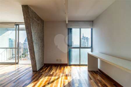 Cobertura à venda ou para alugar com 3 quartos, sendo 2 suítes, em Pinheiros, São Paulo, SP