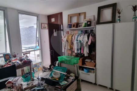 Casa à venda com 5 quartos, sendo 2 suítes, no condomínio Swiss Park, São Bernardo do Campo - SP