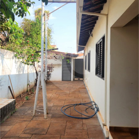 Casa à venda com 3 quartos, sendo 1 suíte, no Centro, Araraquara, SP