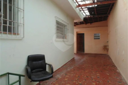 Casa Térrea à venda com 3 quartos, sendo 1 suíte,  em Parque Jabaquara, São Paulo, SP