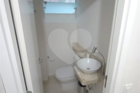 Casa à venda com 2 suítes em Jardim Adalgisa, Caraguatatuba, SP