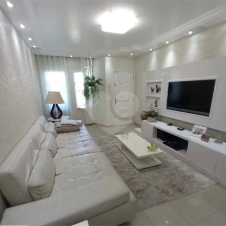 Sobrado à venda com 3 quartos, sendo 1 suíte, em Vila Maria Alta, São Paulo, SP