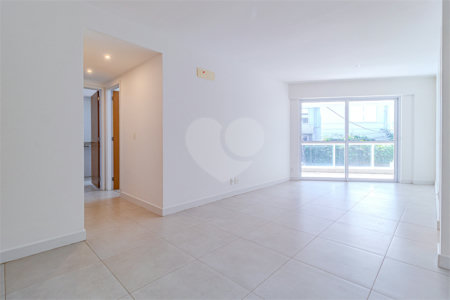 Apartamento à venda com 3 quartos, sendo 1 suíte, em Lagoa, Rio de Janeiro, RJ